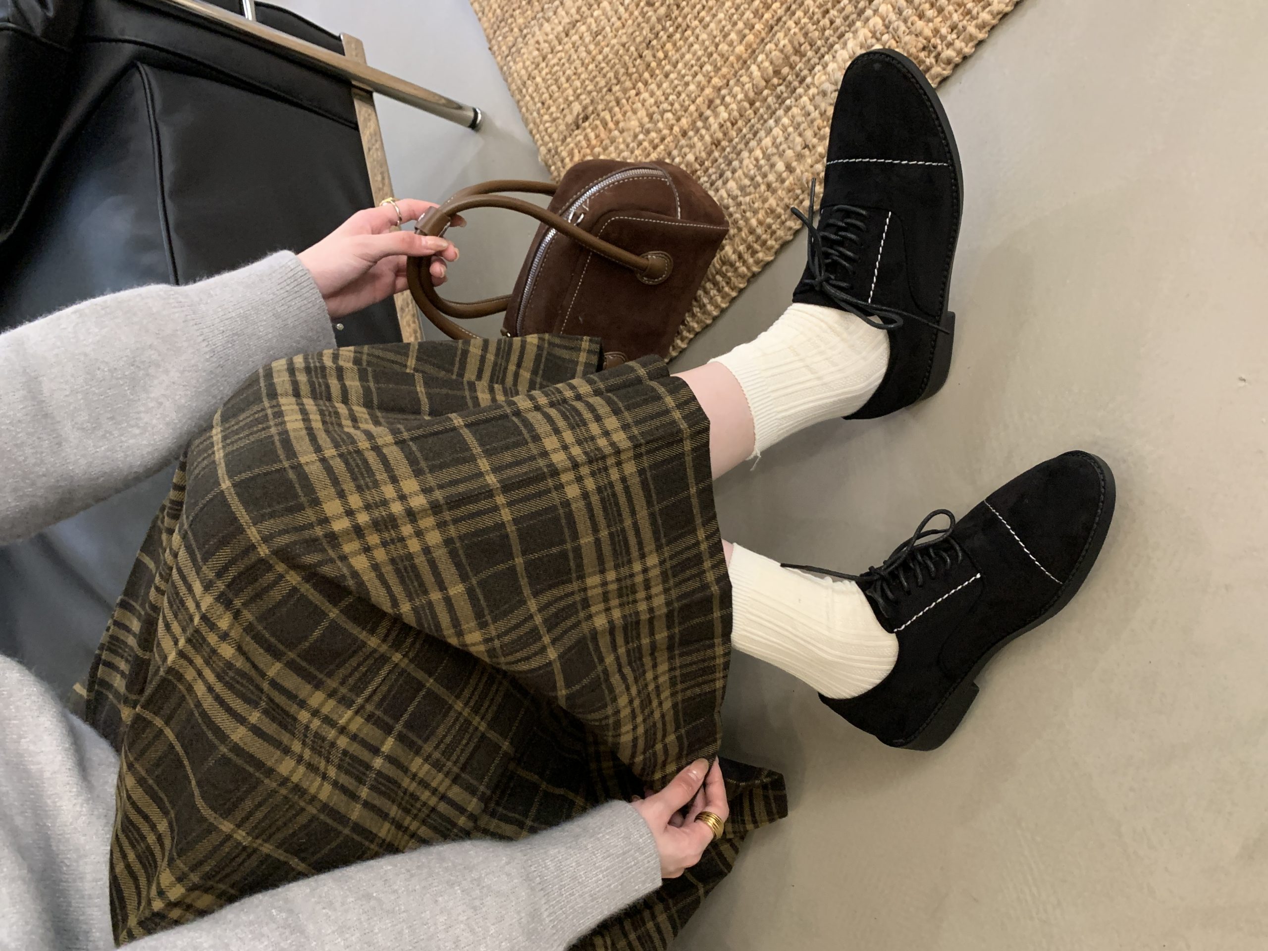 British Style Suede Lace-Up Flat Shoes for Women 2024 New Thick Sole Retro Casual Loafers - Image 2