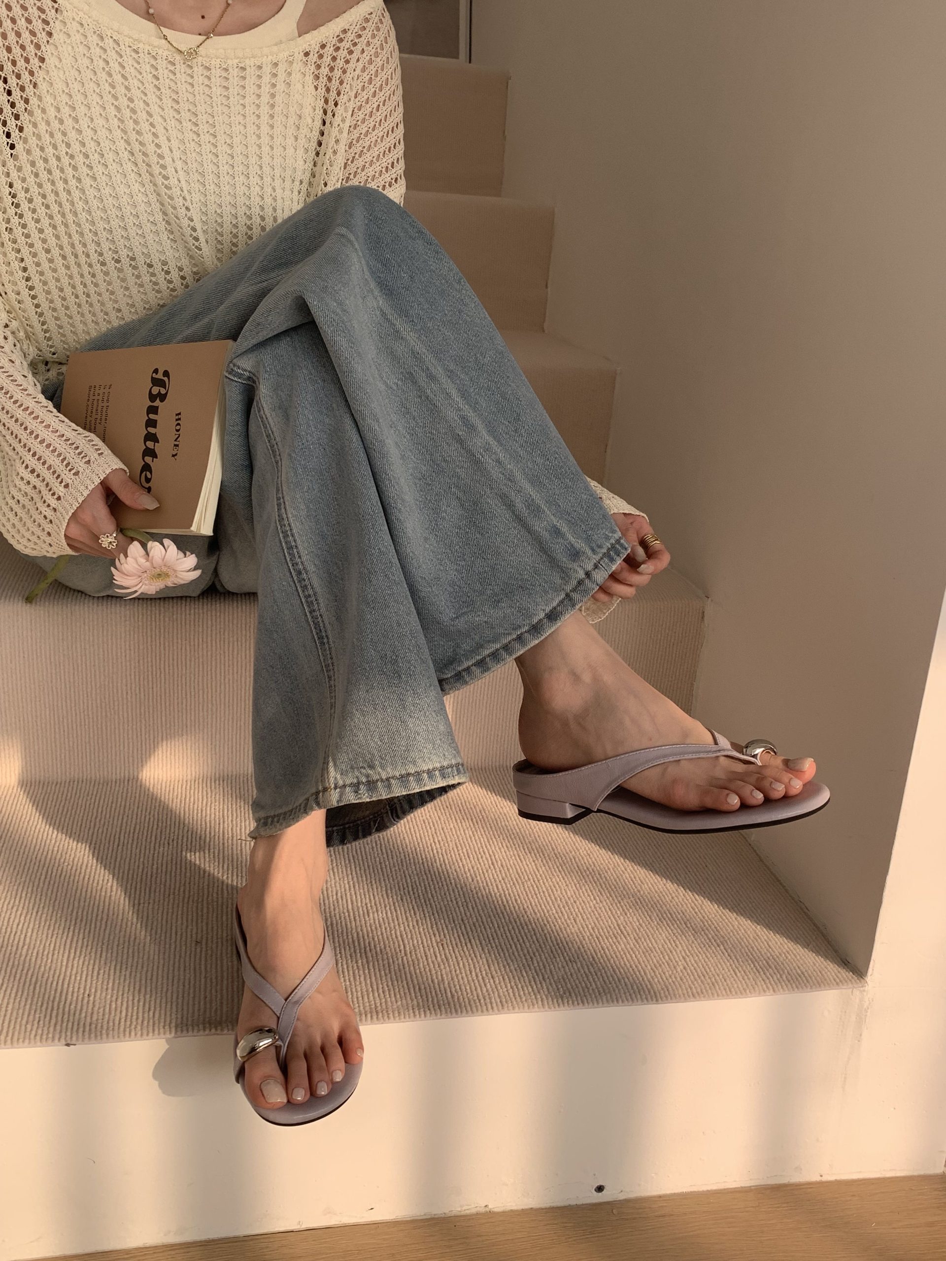 Korean Minimalist Round Toe Lace Flip Flops Women 2026 New Soft Sole Vacation Beach Slippers - Style 68511a - Image 2