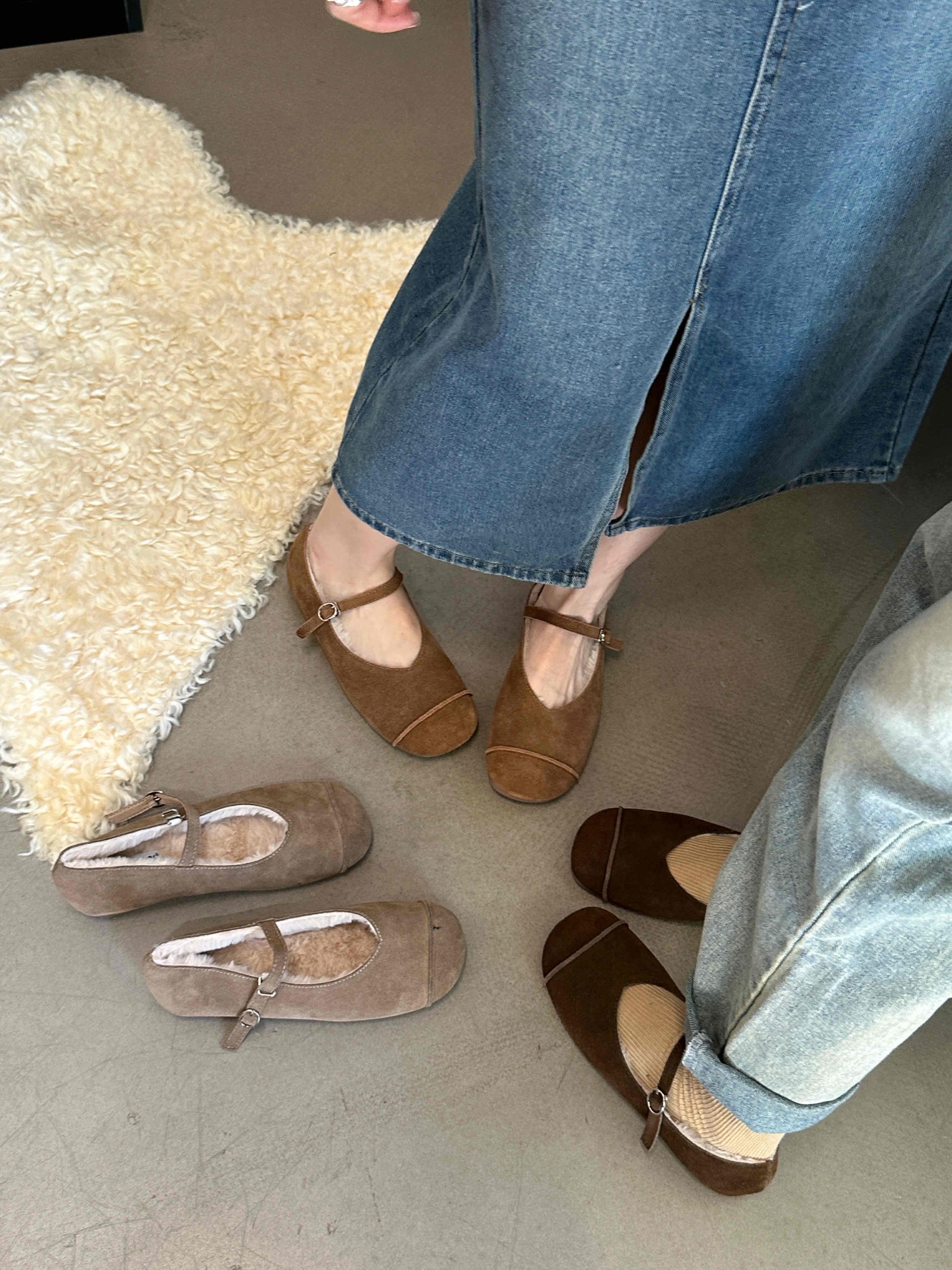 SIZHUONI Vintage Retro Mary Jane Fur Shoes Women 2024 New Winter Warm Lined Buckle Shoes Casual Loafers